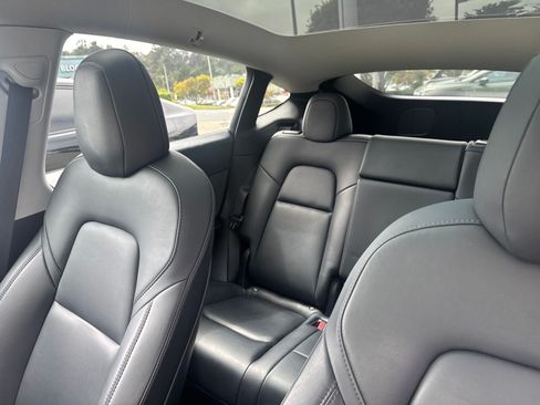 Used 2022 Tesla Model Y Performance AWD/4WD image 8