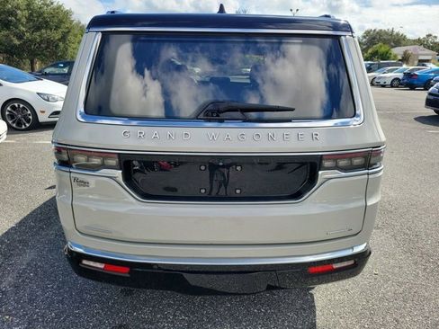 Used 2022 Jeep Grand Wagoneer Series II w/ Premium Group II image 11