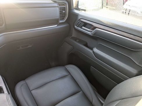 Used 2025 GMC Sierra 1500 SLT RWD image 18