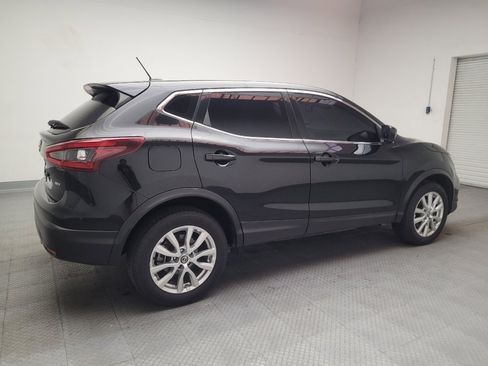Used 2021 Nissan Rogue Sport S image 10