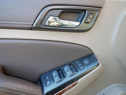 Used 2020 Chevrolet Tahoe Premier image 9