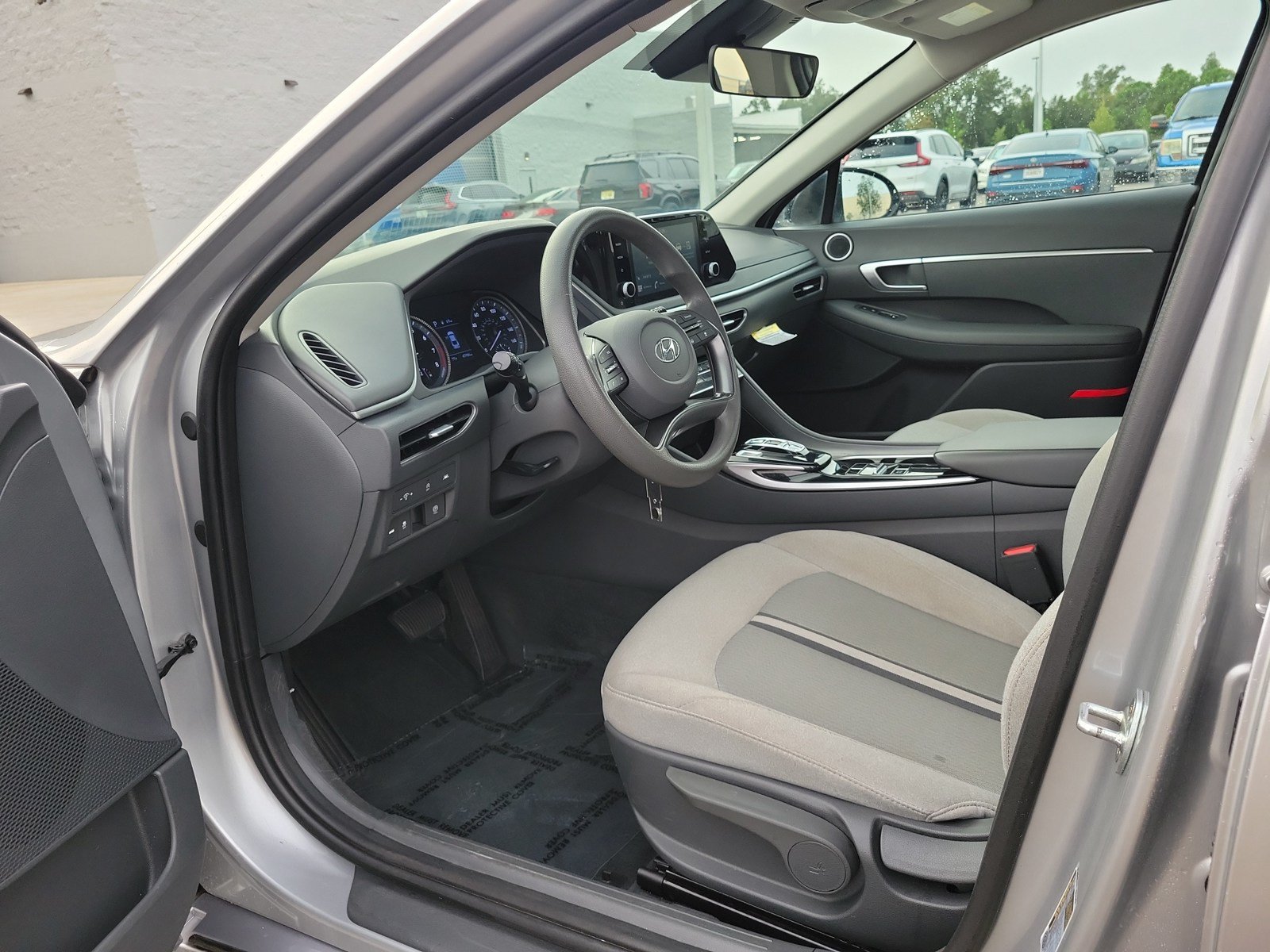 Used 2021 Hyundai Sonata SE w/ Cargo Package FWD image 15