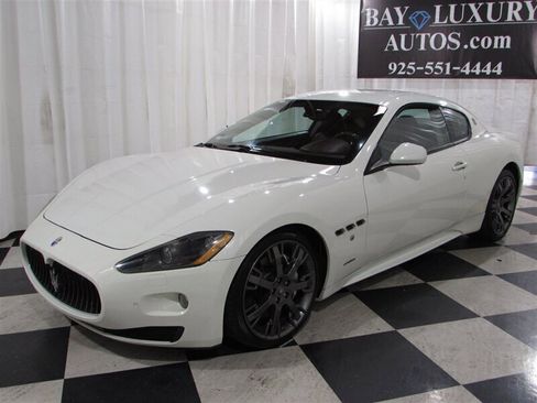 Used 2010 Maserati GranTurismo S image 12