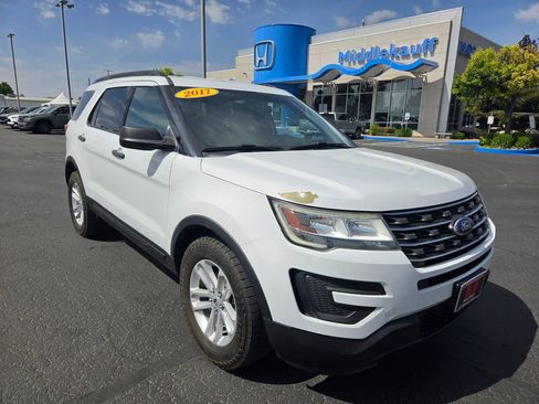 Used 2017 Ford Explorer 4WD image 1