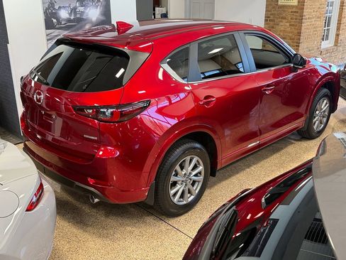 New 2025 MAZDA CX-5 AWD 2.5 S w/ Preferred Package image 4