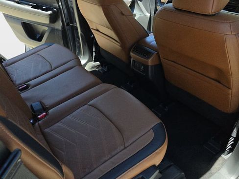 Used 2025 Nissan Pathfinder Platinum w/ Cargo Package AWD/4WD image 13