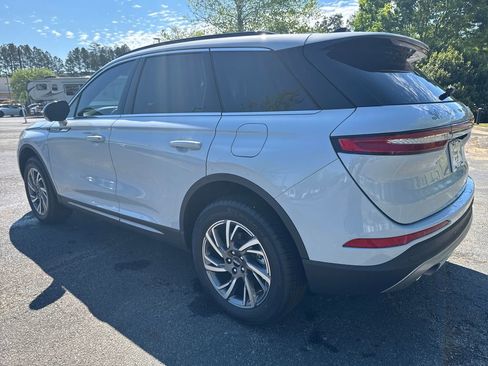 New 2026 Lincoln Corsair Premiere image 8