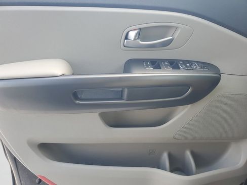 Used 2020 Kia Sedona LX FWD image 18
