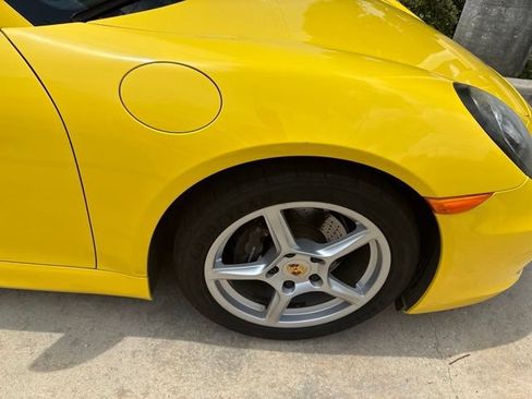 Used 2016 Porsche Cayman RWD image 5