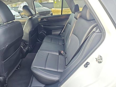 Used 2019 Subaru Outback 2.5i Limited image 32