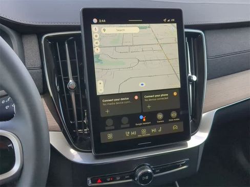 New 2026 Volvo XC90 B6 Plus w/ Protection Package Premier image 26