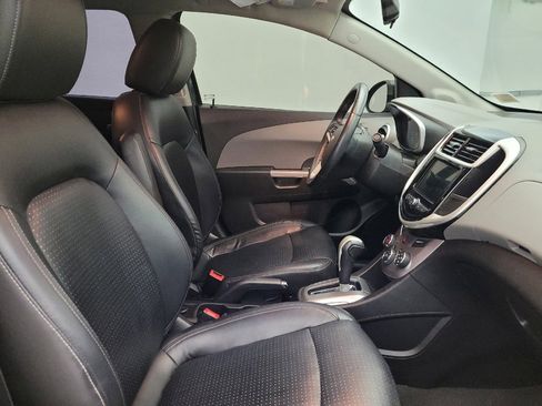 Used 2018 Chevrolet Sonic Premier image 21