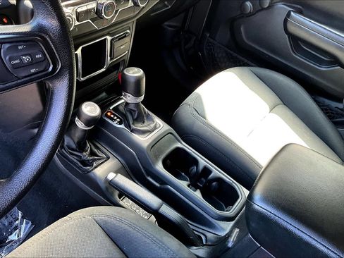 Used 2021 Jeep Wrangler Unlimited Sport AWD/4WD image 14