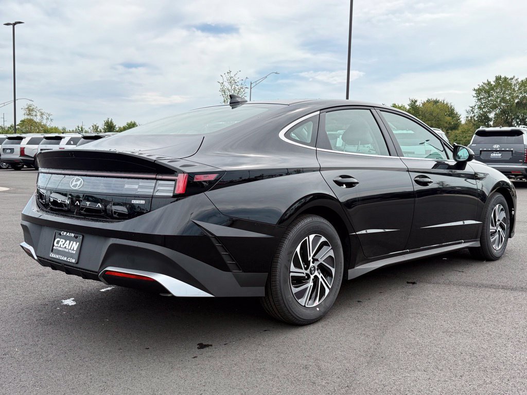 New 2026 Hyundai Sonata Blue FWD image 5