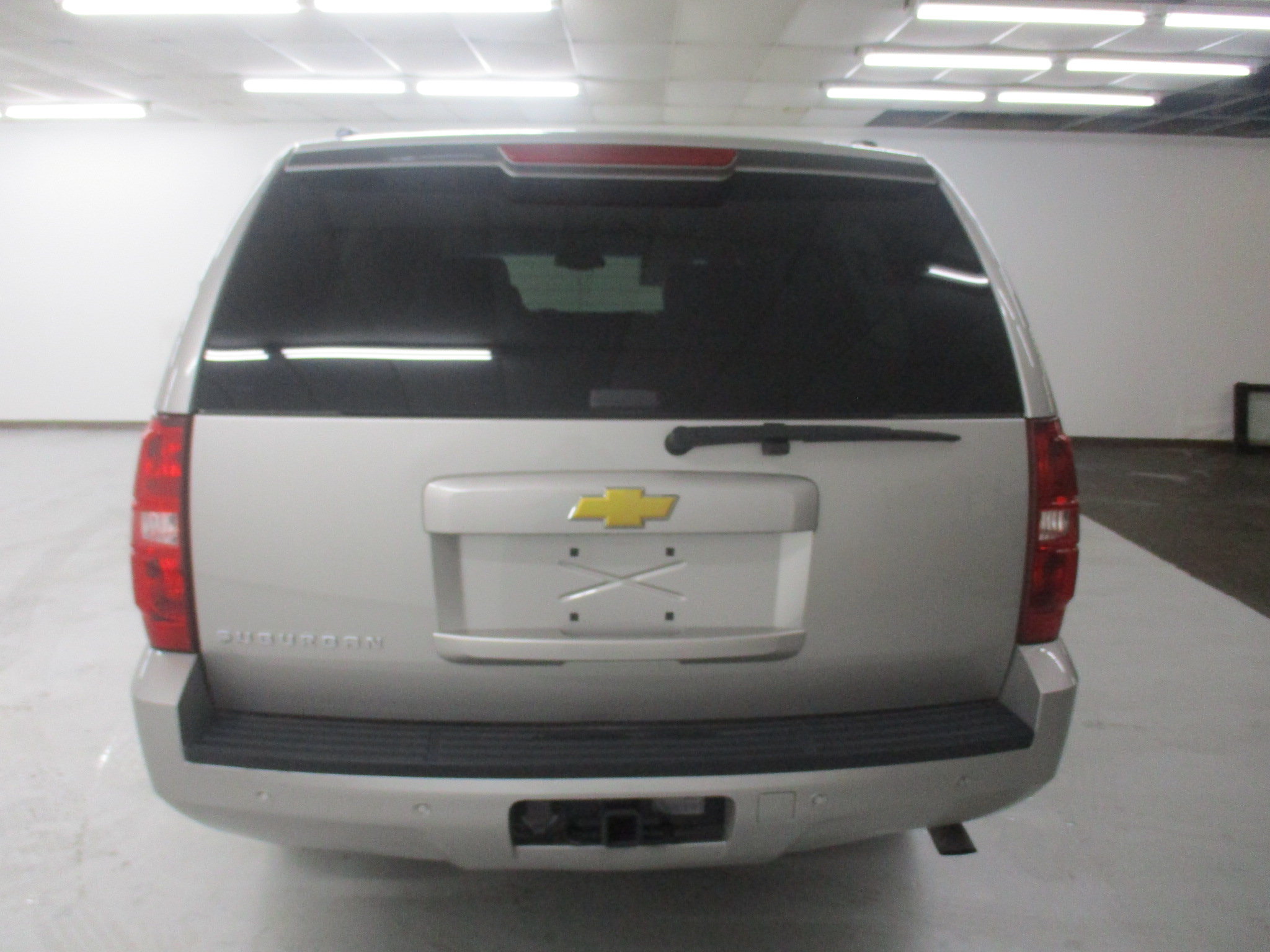 Used 2007 Chevrolet Suburban 2500 LT w/ LT Preferred Equipment Group AWD/4WD image 5