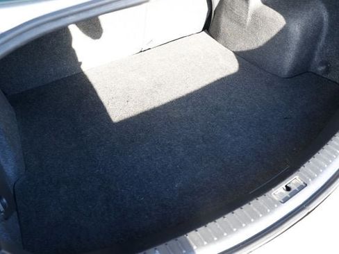 Used 2011 MAZDA MAZDA3 i Touring image 28