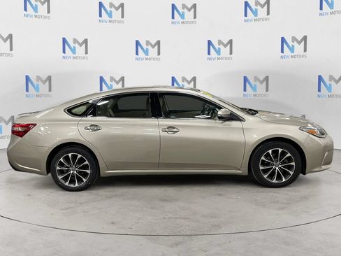 Used 2016 Toyota Avalon XLE Premium FWD image 6