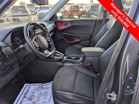 Used 2022 Kia Soul Turbo image 13