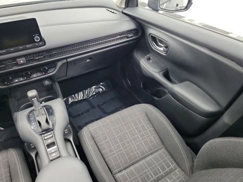 Used 2025 Honda HR-V LX image 16