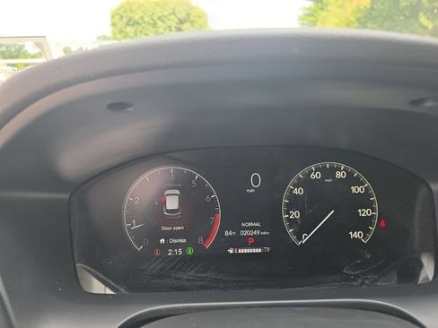 Used 2024 Honda HR-V EX-L image 14