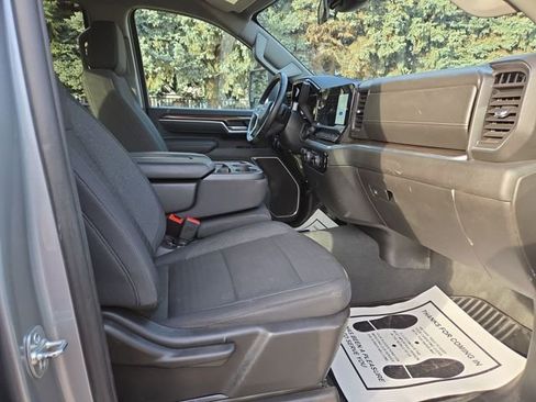 Used 2025 Chevrolet Silverado 3500 LT w/ Convenience Package image 36