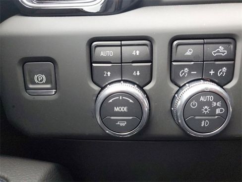 New 2026 GMC Sierra 1500 Denali image 9