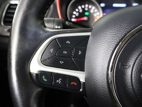 Used 2019 Jeep Compass Trailhawk w/ Cold Weather Group AWD/4WD image 36