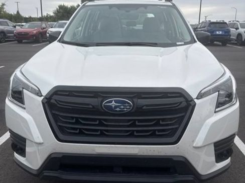 Used 2024 Subaru Forester AWD/4WD image 4