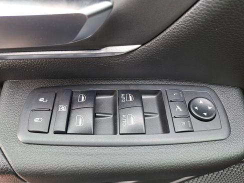Used 2019 RAM 1500 Big Horn AWD/4WD image 26