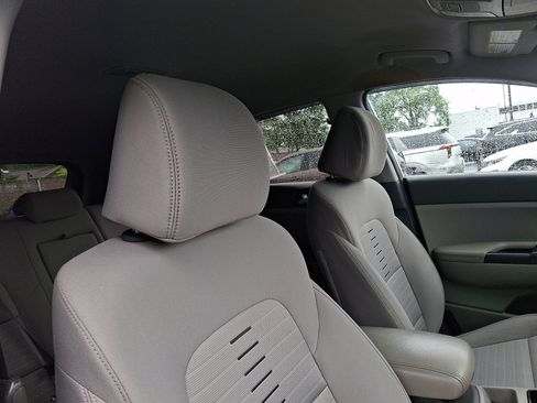 Used 2018 Kia Sportage LX AWD/4WD image 13