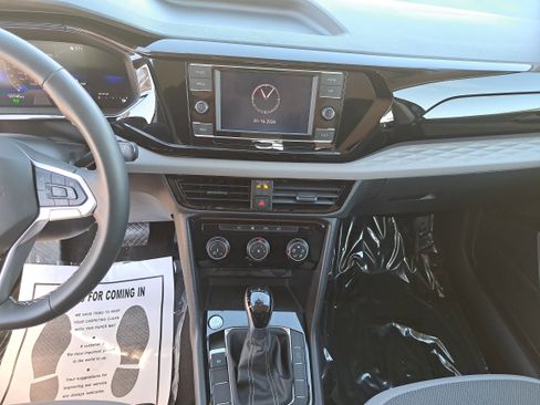 Certified 2024 Volkswagen Taos S w/ MDO Package image 19