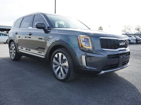 Used 2022 Kia Telluride EX w/ EX Premium Package image 7