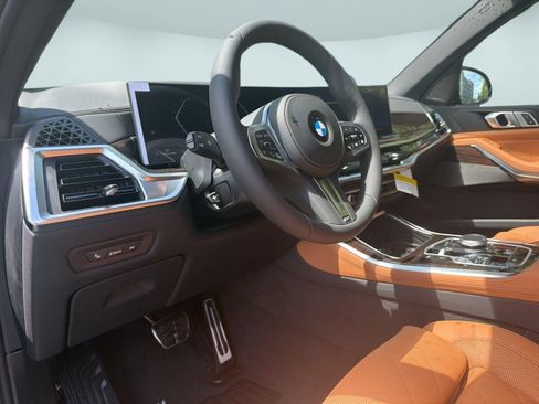New 2026 BMW X5 xDrive40i w/ M Sport Package AWD/4WD image 4