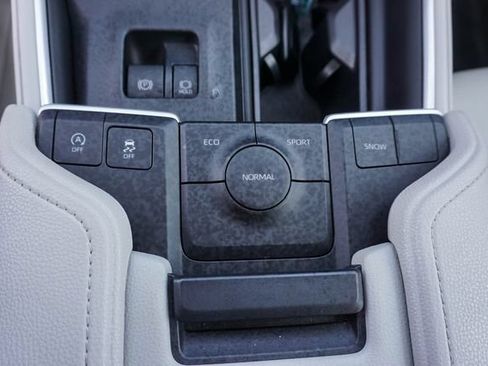 Used 2025 Toyota Grand Highlander FWD image 26