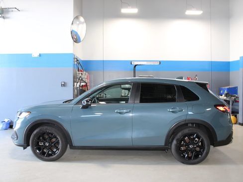 Used 2024 Honda HR-V Sport image 9