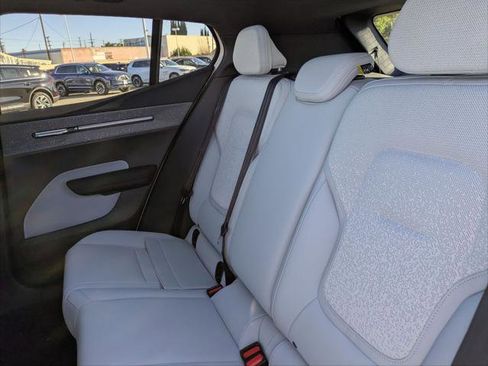 New 2026 Volvo EX30 Ultra image 12