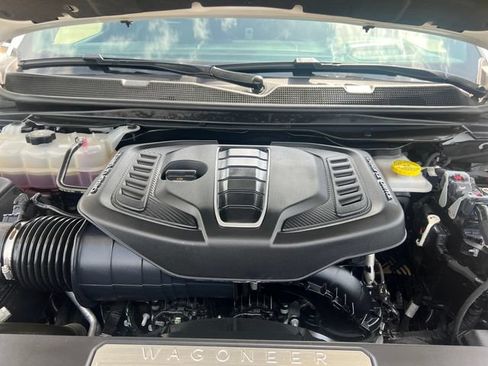 Used 2023 Jeep Grand Wagoneer Series II AWD/4WD image 37