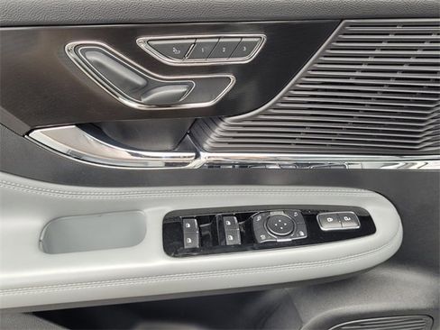 Used 2022 Lincoln Corsair Reserve w/ Elements Package image 11