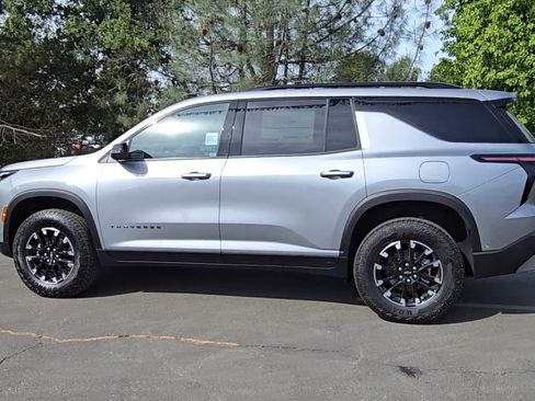 New 2026 Chevrolet Traverse Z71 w/ Enhanced Driving Package image 6