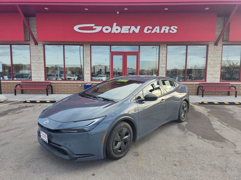 Used 2024 Toyota Prius LE image 1