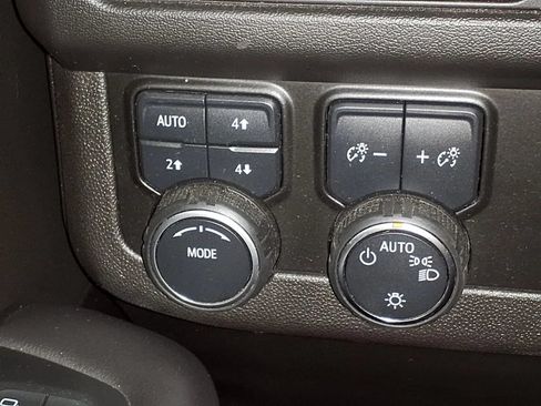 Used 2021 Chevrolet Tahoe High Country AWD/4WD image 28