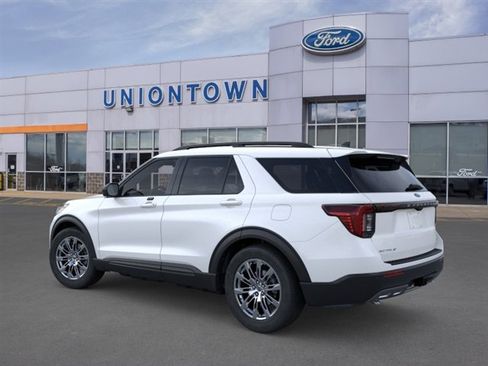 New 2026 Ford Explorer Active w/ Active Comfort Package AWD/4WD image 4