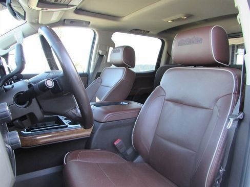 Used 2014 Chevrolet Silverado 1500 High Country w/ High Country Premium Package AWD/4WD image 10