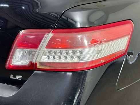 Used 2011 Toyota Camry LE w/ Fleet Convenience Pkg FWD image 28