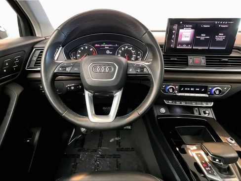Used 2023 Audi Q5 2.0T Premium w/ Convenience Package AWD/4WD image 6