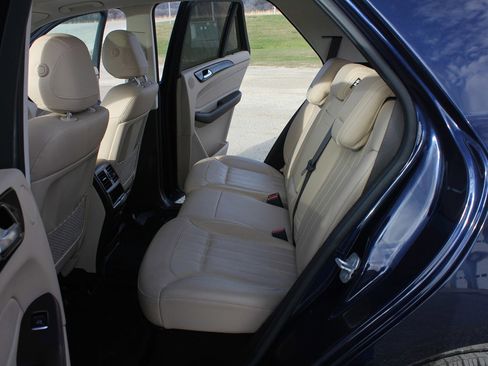 Used 2018 Mercedes-Benz GLE 350 4MATIC image 44