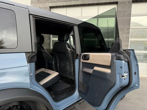 Used 2023 Ford Bronco Wildtrak image 25