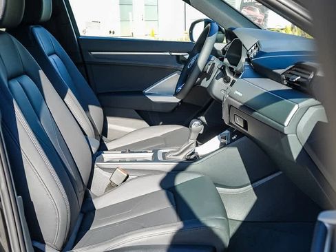 New 2025 Audi Q3 2.0T Premium image 19