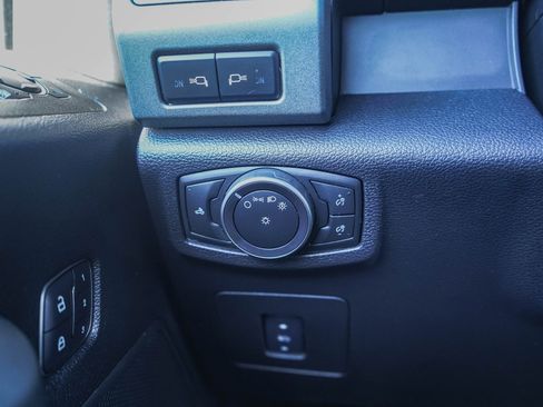 Used 2017 Ford F150 Raptor w/ Equipment Group 802A Luxury image 16