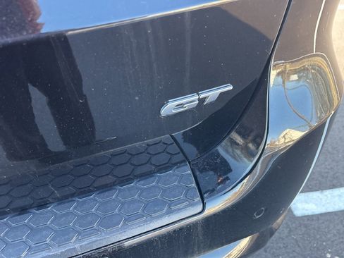 Used 2023 Dodge Durango GT image 11